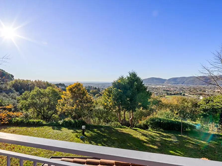 Immagine 29 di Villa in vendita  in Colombiera a Castelnuovo Magra