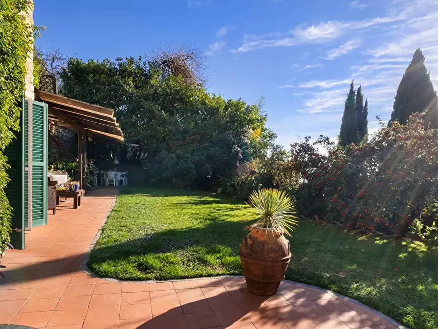 Immagine 2 di Villa in vendita  in Strada carozzabile San Pietro a San Remo