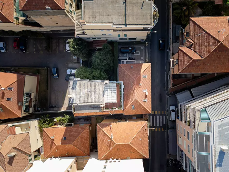 Immagine 17 di Casa indipendente in vendita  in Corso Degli Inglesi a San Remo