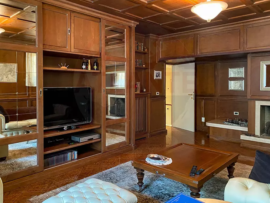 Immagine 29 di Villa in vendita  in via Della Resistenza a Erbusco