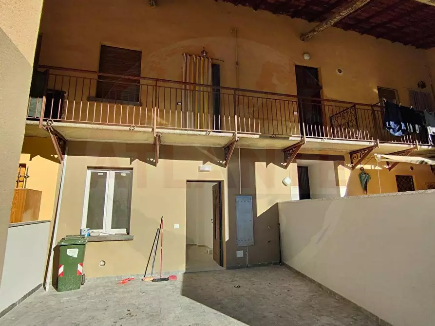 Immagine 1 di Appartamento in vendita  in VIA FRANCESCO PEZZOLI a Rovato