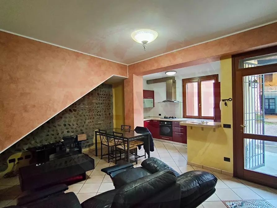 Immagine 1 di Appartamento in vendita  in VIA DANTE ALIGHIERI a Martinengo