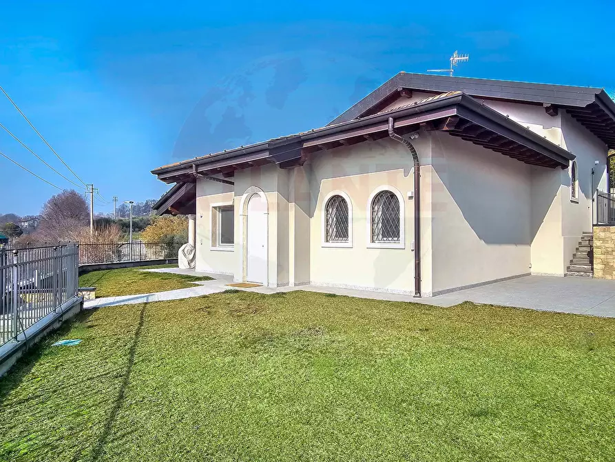 Immagine 1 di Villa in vendita  in via Dotti a Erbusco