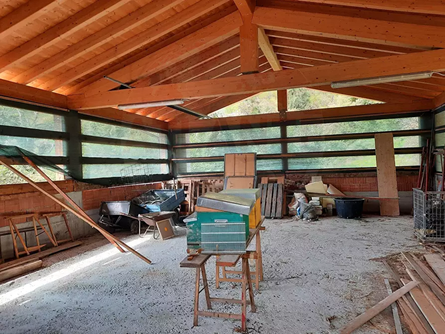 Immagine 26 di Rustico / casale in vendita  in via Rucca a Zone