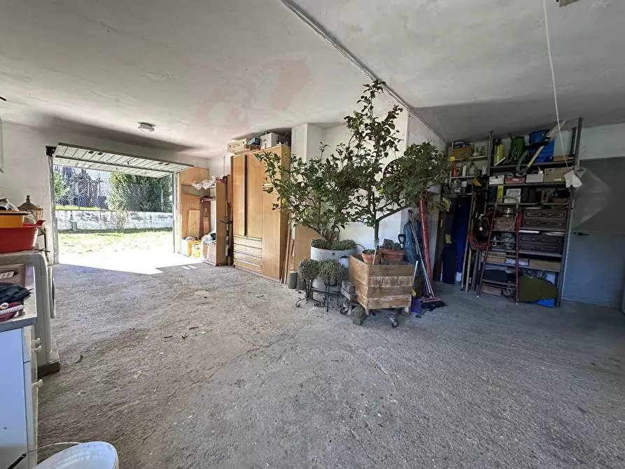 Immagine 9 di Casa semindipendente in vendita  in Regione Isole a Ponti