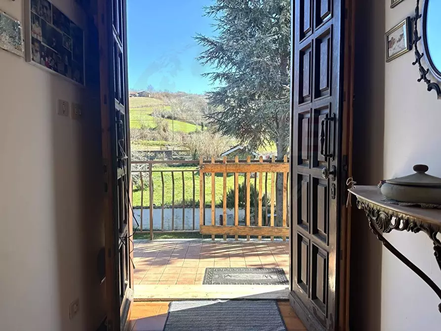 Immagine 10 di Casa semindipendente in vendita  in Regione Isole a Ponti