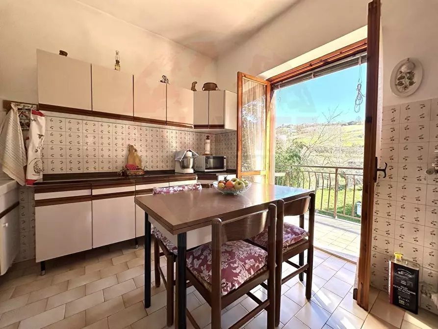 Immagine 11 di Casa semindipendente in vendita  in Regione Isole a Ponti