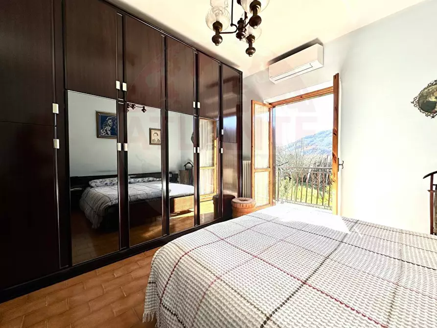 Immagine 20 di Casa semindipendente in vendita  in Regione Isole a Ponti