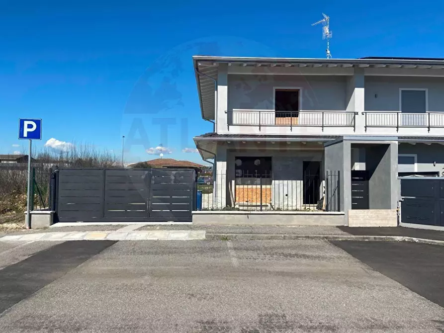 Immagine 27 di Casa bifamiliare in vendita  in Via Caravaggio Roccafranca a Roccafranca