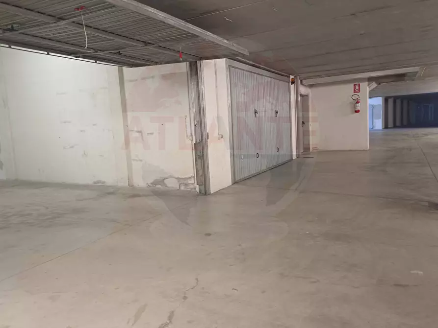 Immagine 6 di Box auto in vendita  in Cremignane a Iseo