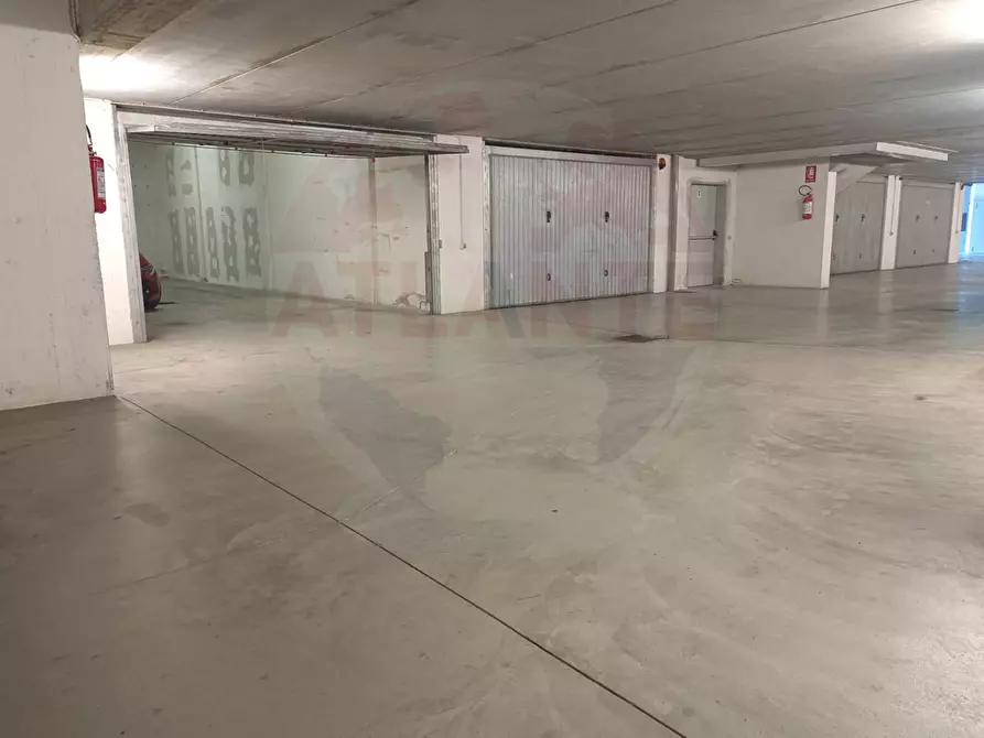 Immagine 8 di Box auto in vendita  in Cremignane a Iseo