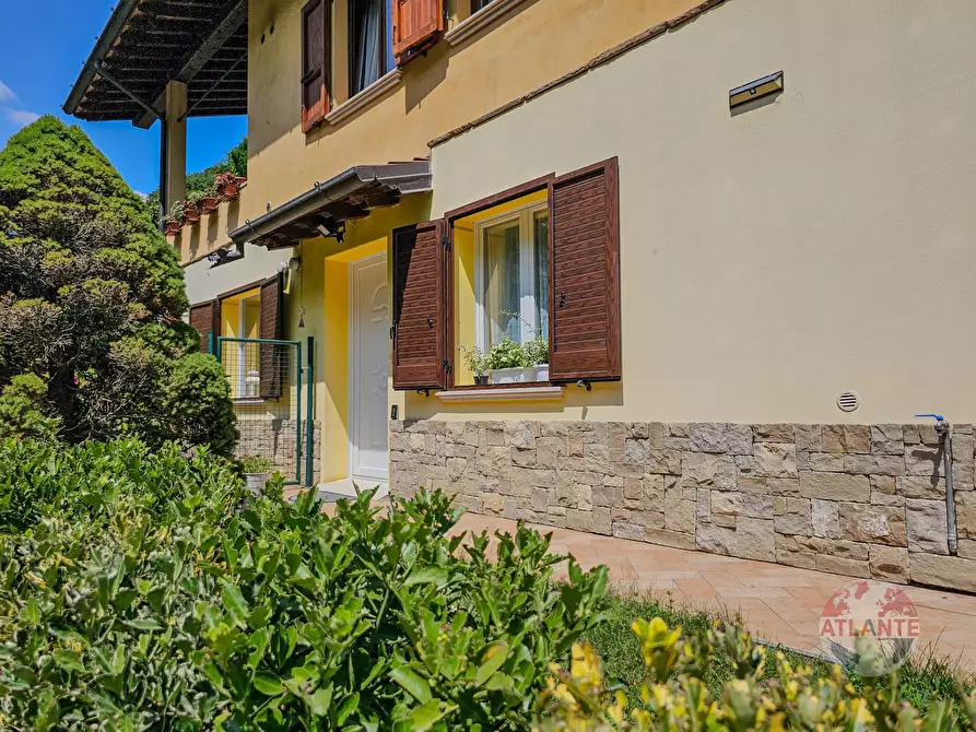 Immagine 6 di Casa bifamiliare in vendita  in Via Ronchi a Vobarno