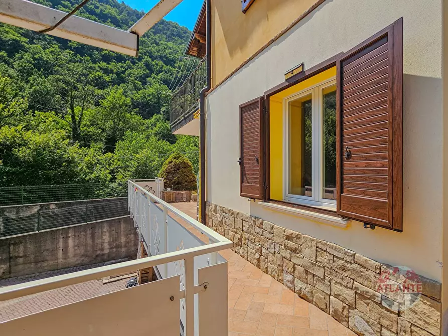 Immagine 7 di Casa bifamiliare in vendita  in Via Ronchi a Vobarno