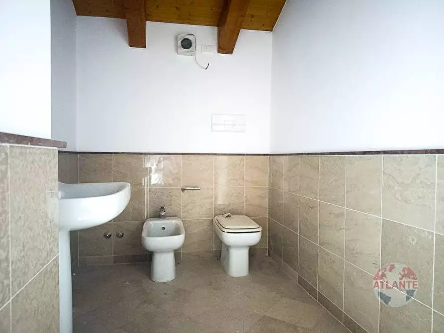 Immagine 29 di Appartamento in vendita  in Via Trento a Trenzano