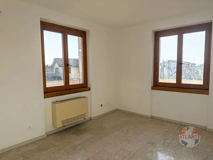 Immagine 12 di Appartamento in vendita  in Via Trento a Trenzano