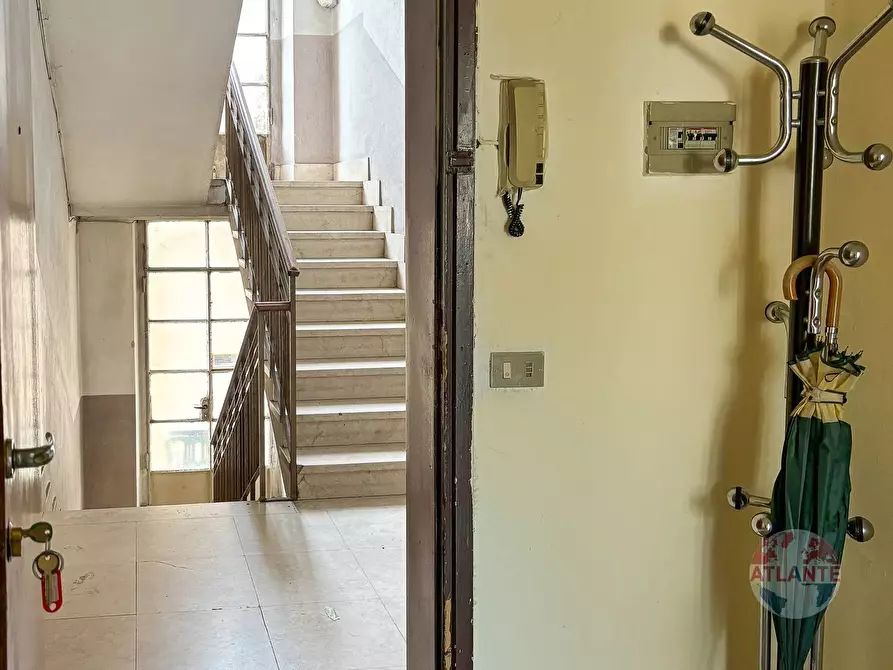 Immagine 12 di Appartamento in vendita  in Piazza Luca Marenzio a Coccaglio