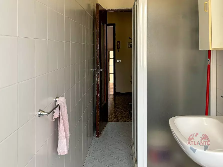 Immagine 14 di Appartamento in vendita  in Piazza Luca Marenzio a Coccaglio