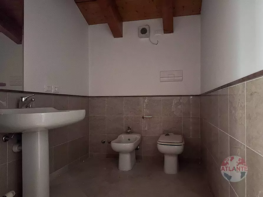 Immagine 30 di Appartamento in vendita  in Via Trento a Trenzano