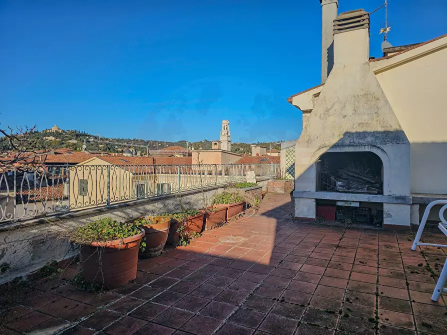 Immagine 22 di Attico in vendita  in Corso Porta Borsari a Verona