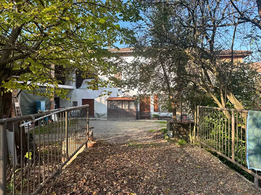 Immagine 3 di Casa semindipendente in vendita  in Strada Verzenasco a Cassine