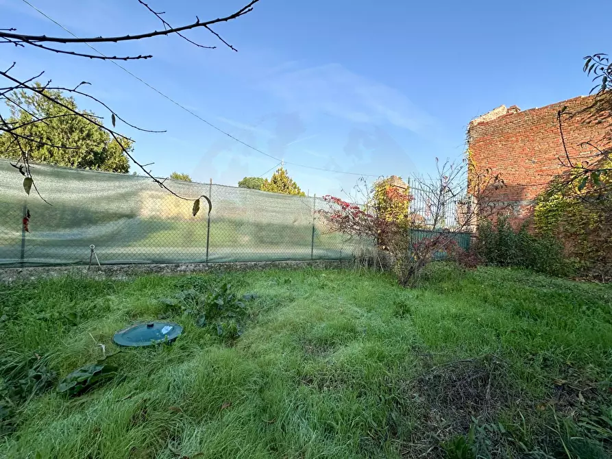 Immagine 27 di Casa semindipendente in vendita  in Strada Verzenasco a Cassine