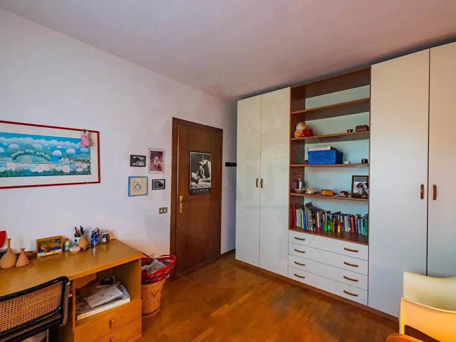 Immagine 24 di Casa bifamiliare in vendita  in Via Burago a Salò