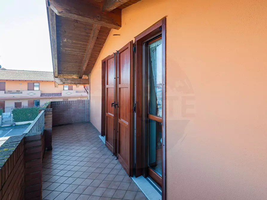 Immagine 29 di Villetta a schiera in vendita  in Via Teresio Olivetti a Castenedolo