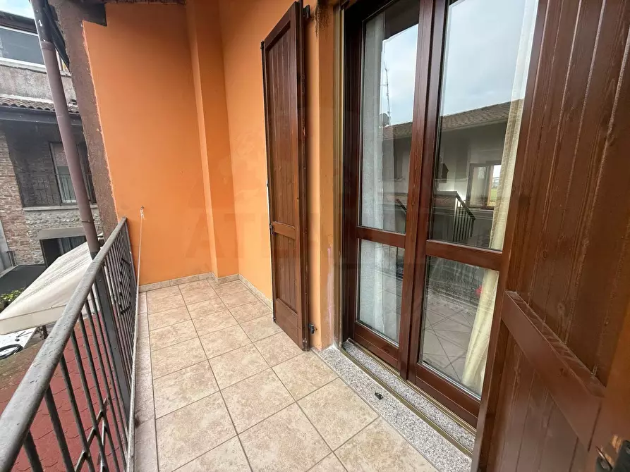 Immagine 17 di Appartamento in vendita  in Via Calura a Castrezzato