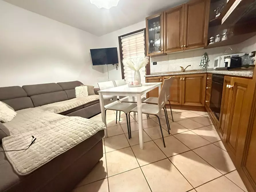 Immagine 7 di Appartamento in vendita  in Via Calura a Castrezzato