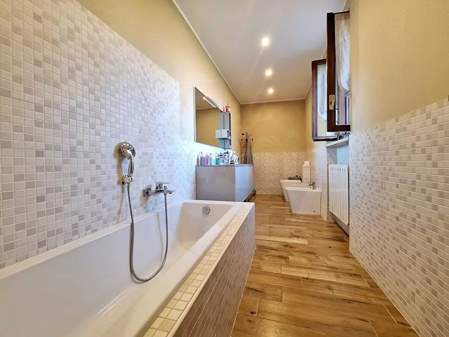 Immagine 23 di Camera in vendita  in VIA PREPOSITURA a Chiari