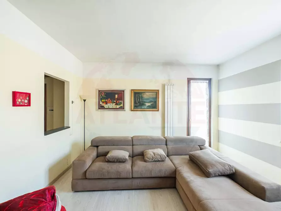 Immagine 18 di Villa in vendita  in Via Papa Giovanni 23 a Cavernago