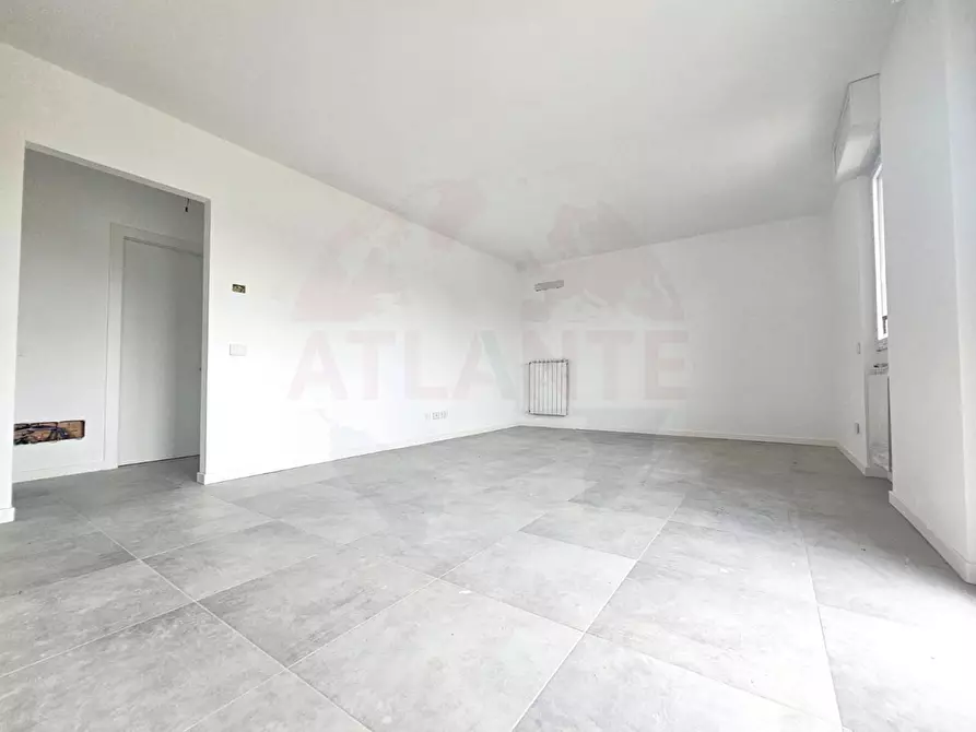 Immagine 5 di Appartamento in vendita  in Via Madre Teresa di Calcutta a Fara Olivana Con Sola
