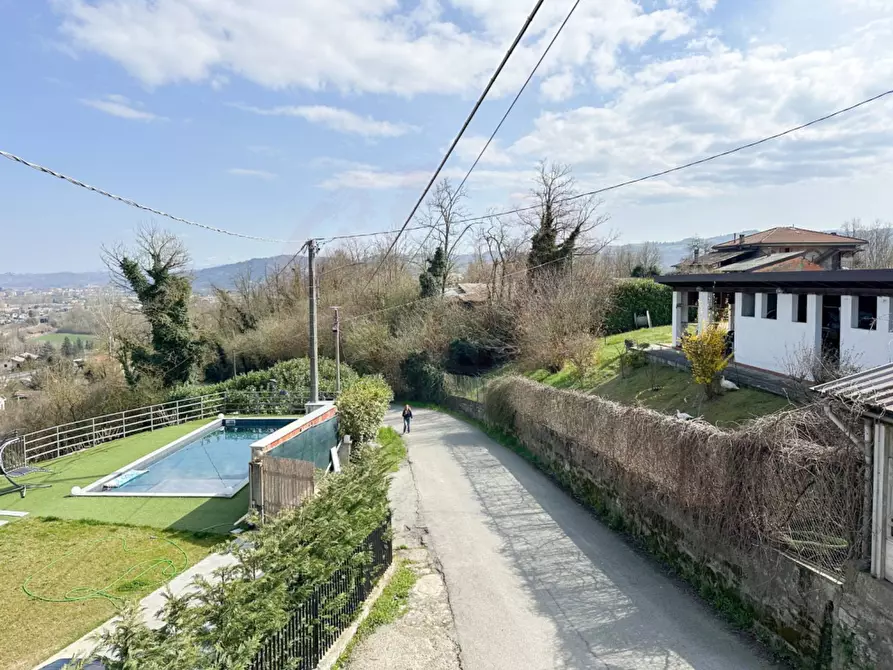 Immagine 25 di Casa semindipendente in vendita  in Regione Carrara a Terzo