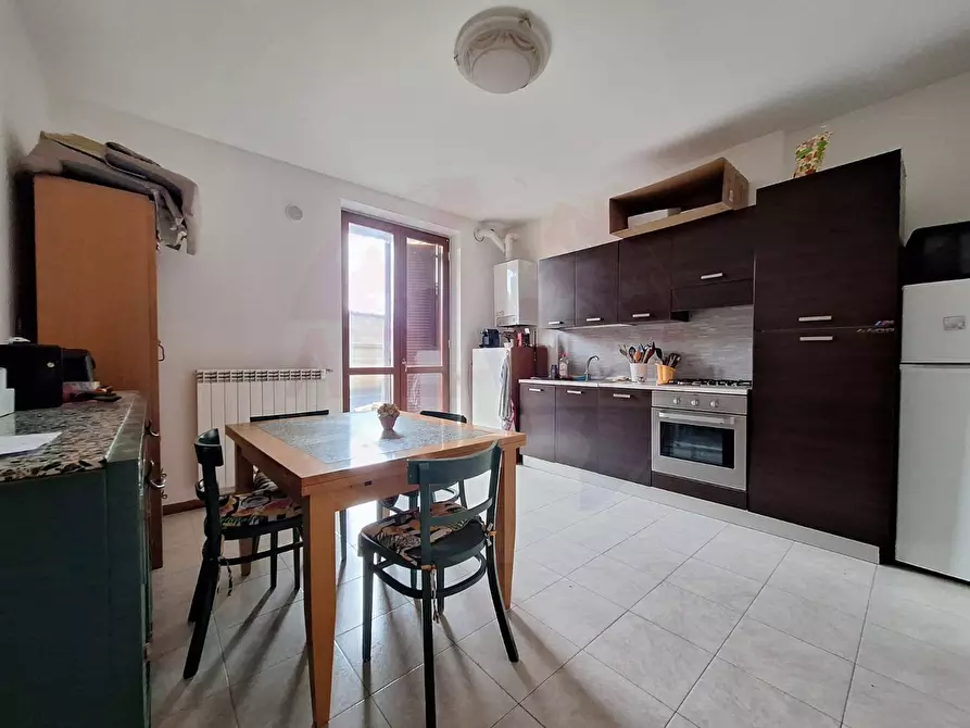 Immagine 4 di Appartamento in vendita  in CIRCONVALLAZIONE a Castrezzato