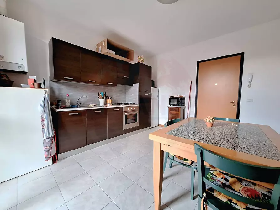 Immagine 3 di Appartamento in vendita  in CIRCONVALLAZIONE a Castrezzato