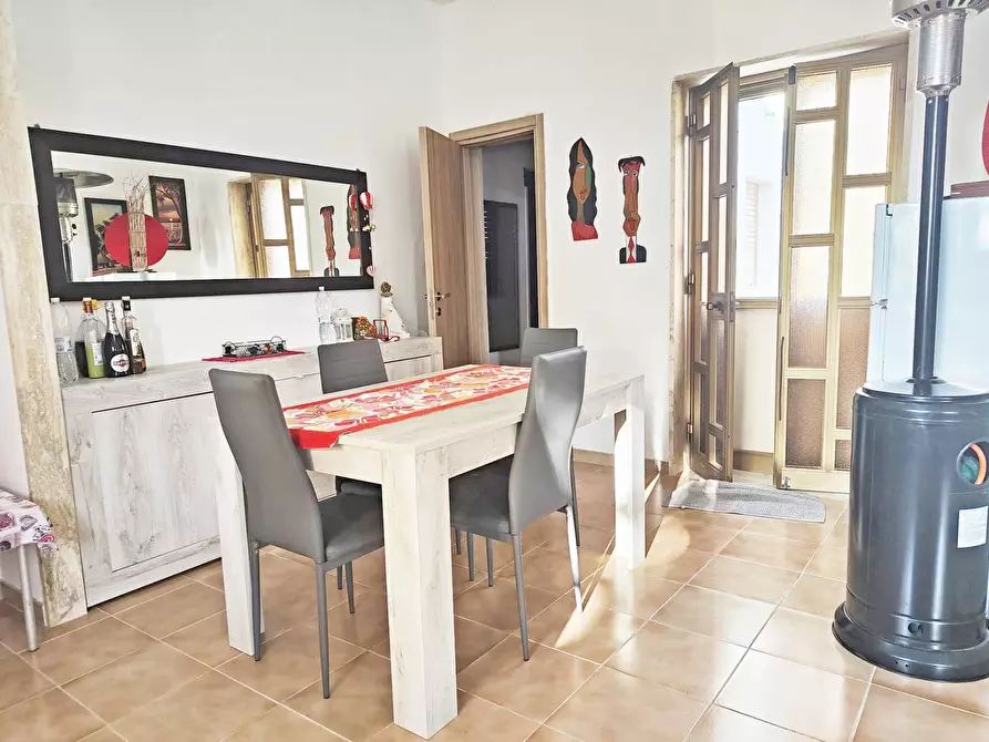 Immagine 10 di Villa in vendita  in Strada Dei Vini a Brindisi