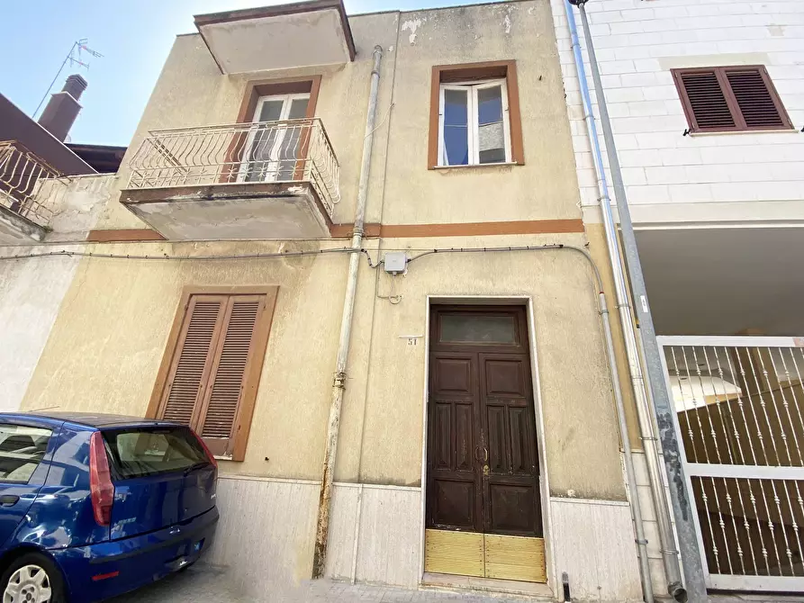 Immagine 1 di Casa indipendente in vendita  in Via Aprilia a Brindisi