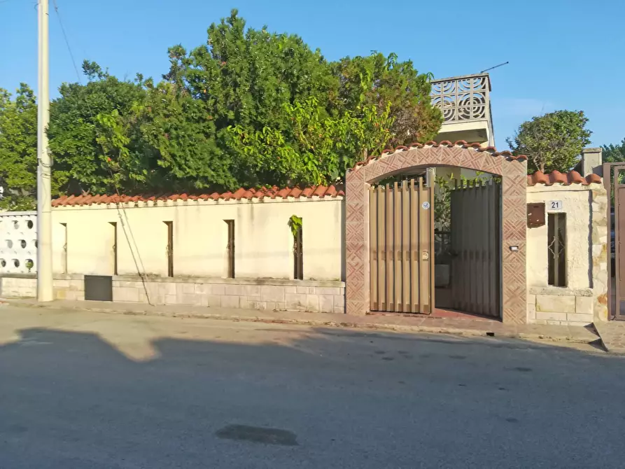 Immagine 1 di Casa indipendente in vendita  in Via dello Squalo a Squinzano