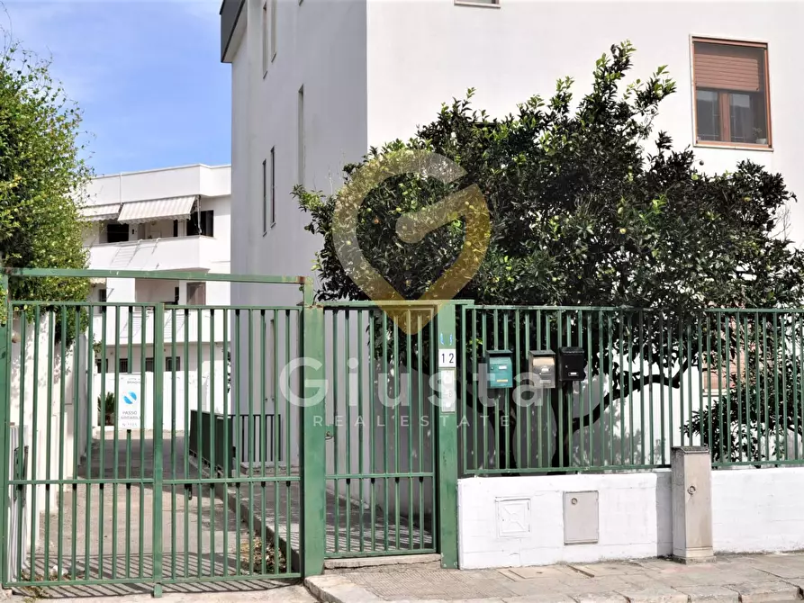 Immagine 13 di Appartamento in vendita  in Via Locatelli a Brindisi