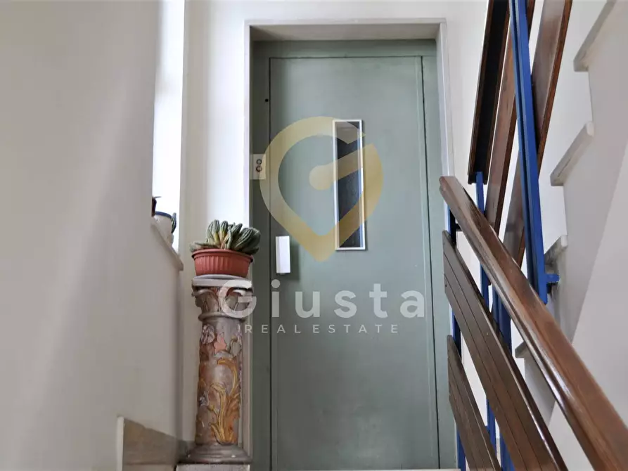 Immagine 21 di Appartamento in vendita  in Via Locatelli a Brindisi