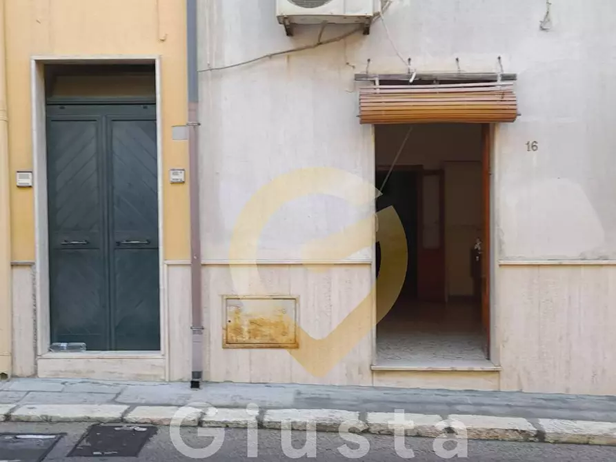 Immagine 1 di Appartamento in vendita  in Via Cairoli a Oria