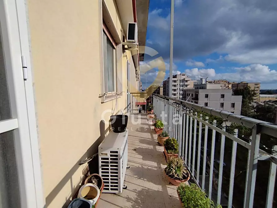 Immagine 22 di Appartamento in vendita  in Viale Aldo Moro a Brindisi