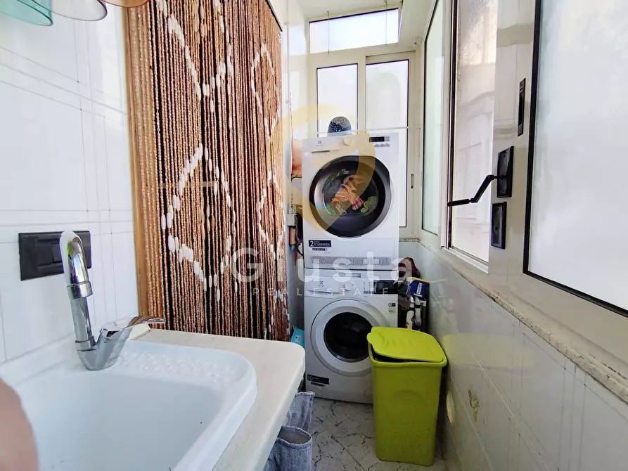 Immagine 19 di Appartamento in vendita  in Viale Aldo Moro a Brindisi