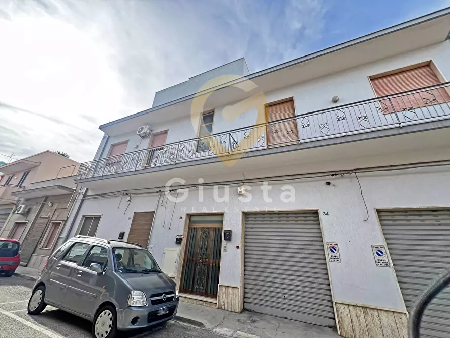 Immagine 1 di Casa semindipendente in vendita  in Via Taormina a Mesagne