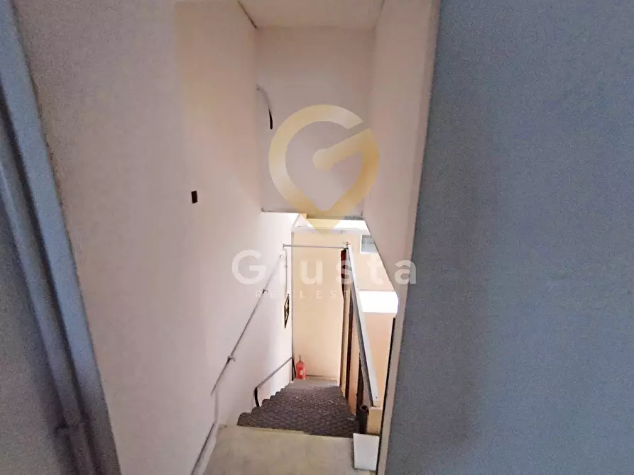 Immagine 7 di Locale commerciale in vendita  in Viale Aldo Moro a Brindisi