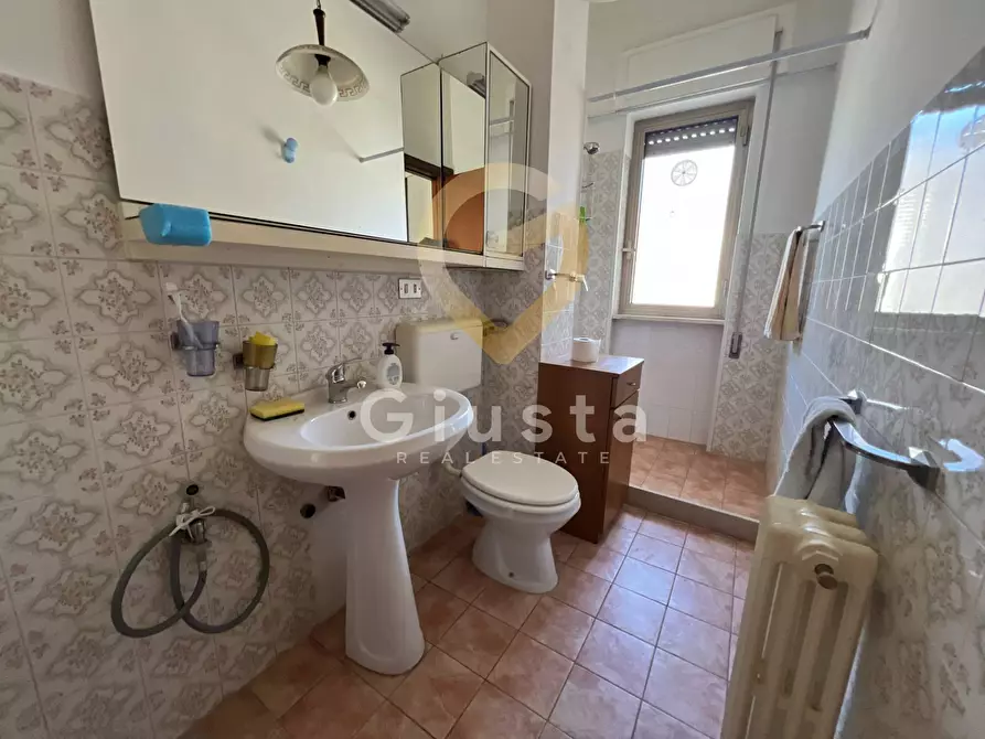 Immagine 10 di Appartamento in vendita  in Via Della Libertà a Latiano