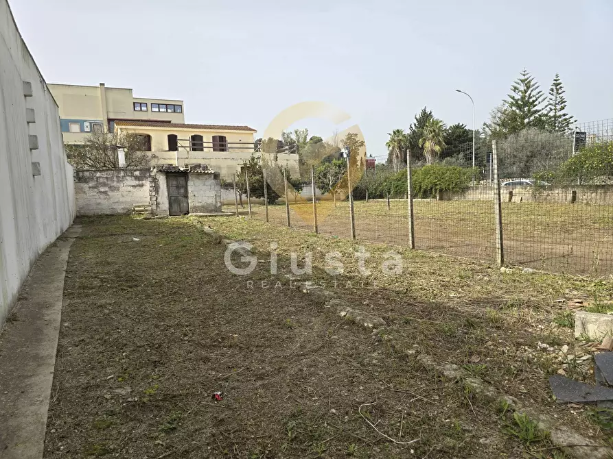 Immagine 1 di Terreno residenziale in vendita  in Via Sabotino a Mesagne