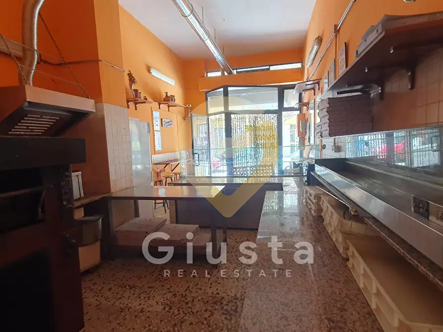 Immagine 7 di Locale commerciale in vendita  in Via Martiri Fosse Ardeatine a Brindisi