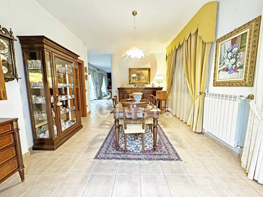 Immagine 26 di Villa in vendita  in Via Borracino a Pulsano