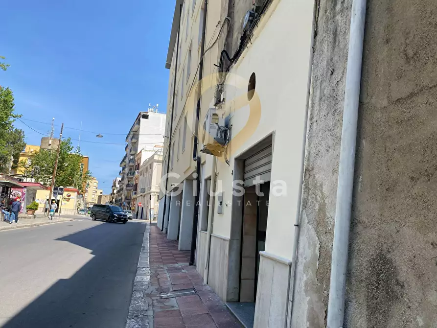 Immagine 1 di Locale commerciale in affitto  in Via Bastioni Carlo V a Brindisi
